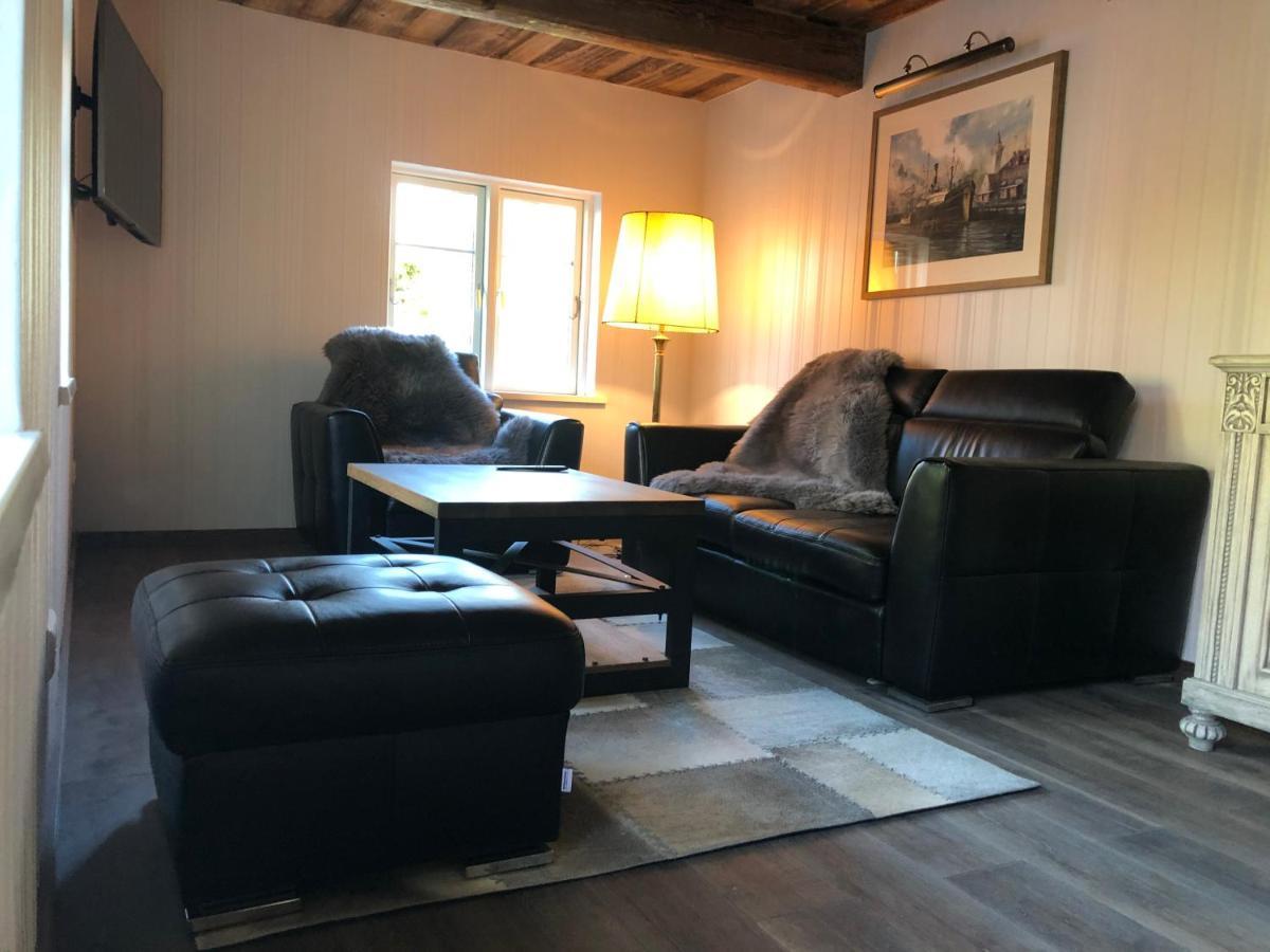 Heritage House Nida With 2 Bedrooms & Free Parking Dış mekan fotoğraf
