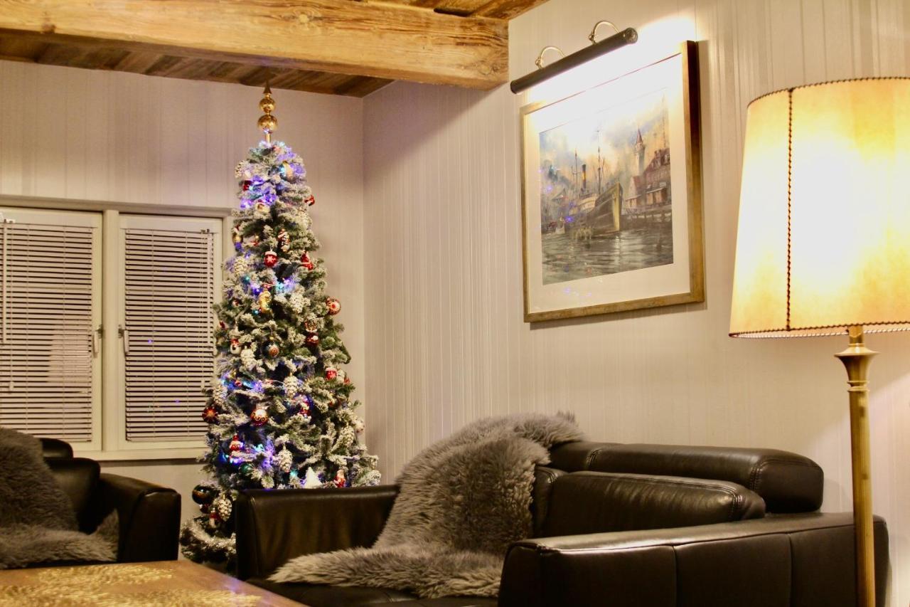 Heritage House Nida With 2 Bedrooms & Free Parking Dış mekan fotoğraf